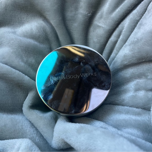 Bath & Body Works Fresh Bamboo 3-Wick Candle - Picture 2 of 4